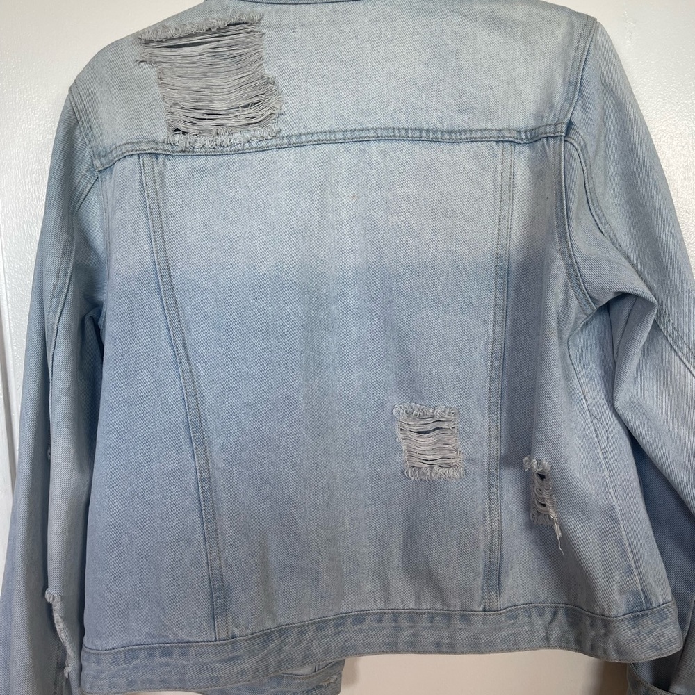 Fashion Nova Ripped Light Jean Jacket🤍